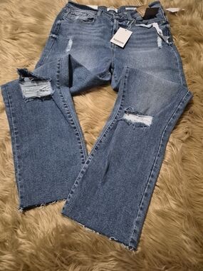 Kensie High Rise Vintage Luxe Distressed Jeans